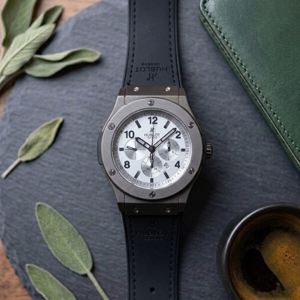 Hublot (White Black)