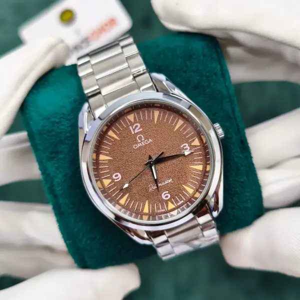Omega Railmaster (Red)